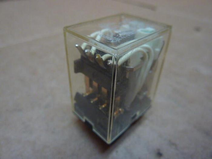Used OMRON Relay & Base MY4N-D2 #27558
