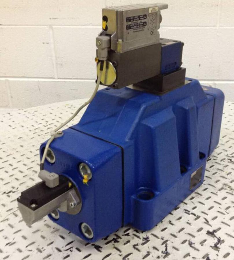 Used REXROTH Valve 4WRLE35X500M-30/G24K0/A1M-812 USED