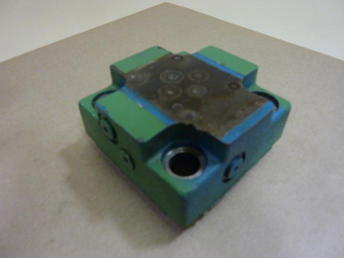 Used VICKERS Valve CVCS25D1S210S19 #64593