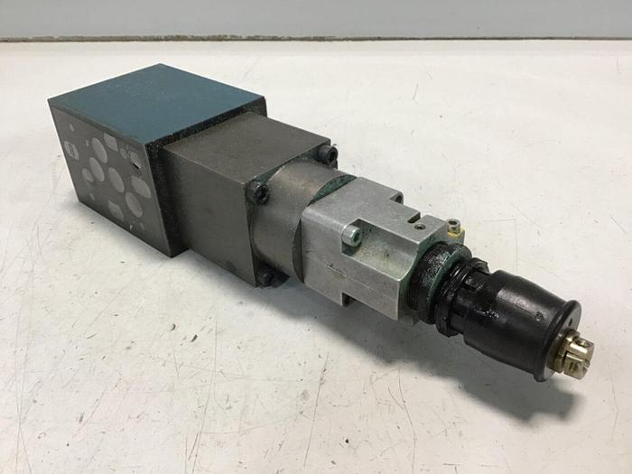 Used BOSCH Servo Proportional Valve 0 811 403 001 #135596