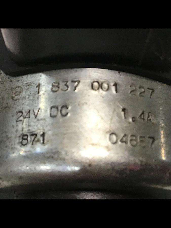 Used BOSCH Directional Valve 0 810 091 423 Used