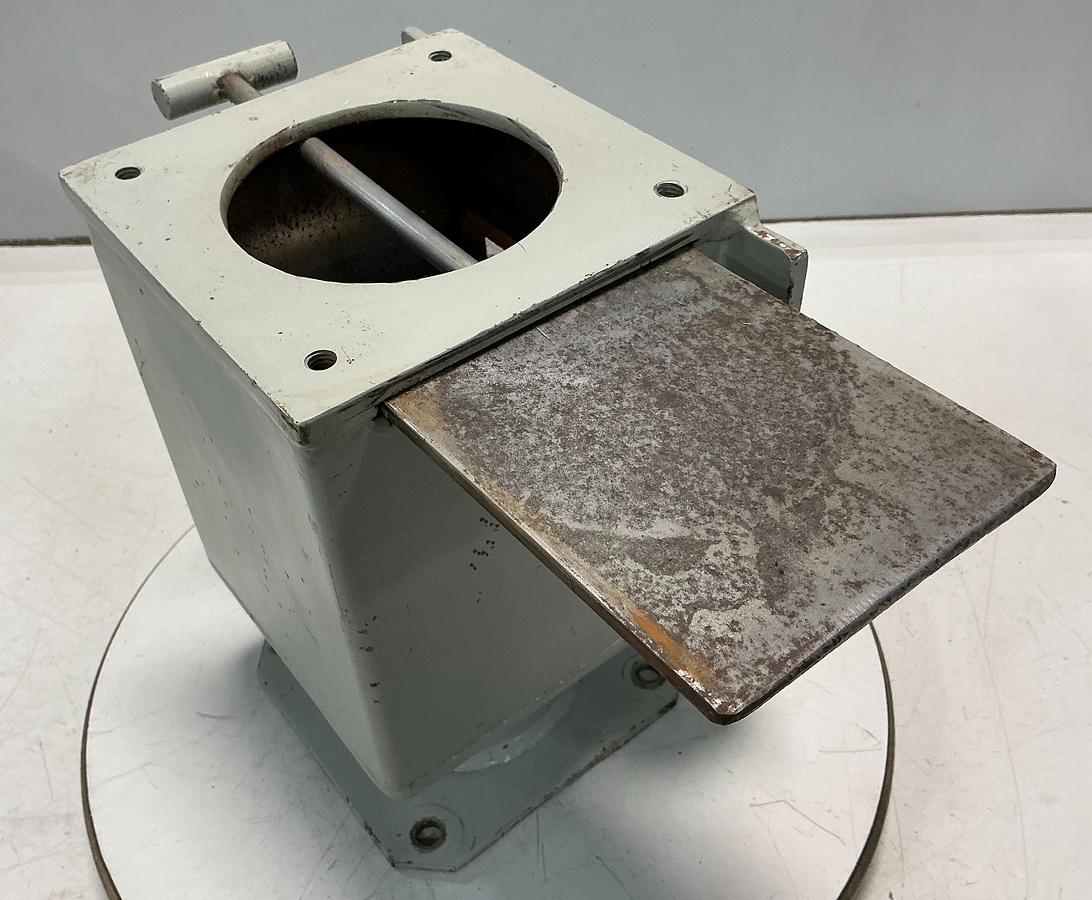 Used METAL FABRICATOR NO MODEL / NO TAG