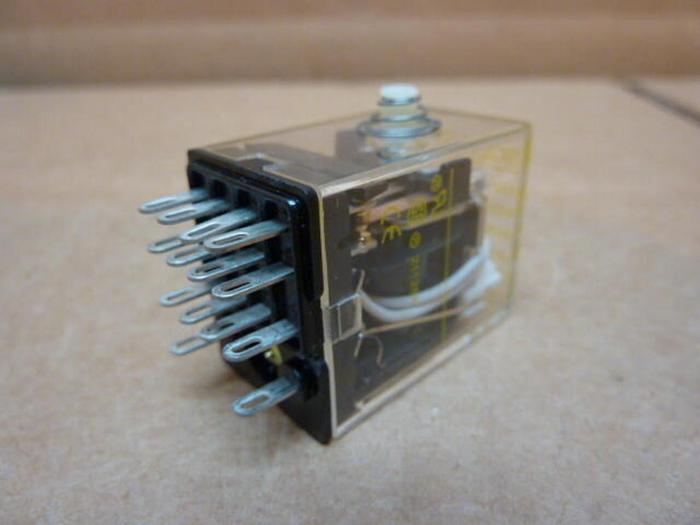 SQUARE D Miniature Relay 8501RSD14M1P14V53 DNL SCRAPPED
