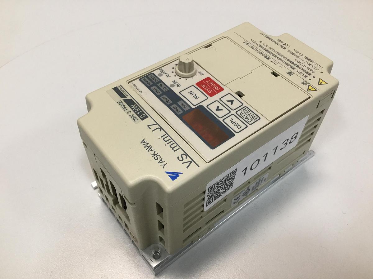 Used YASKAWA VS Mini J7 Inverter CIMR-J7AA20P1 USED