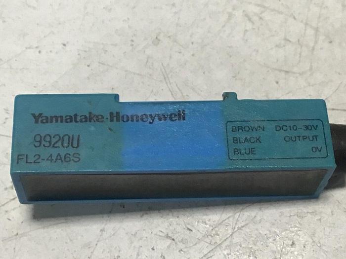 Used YAMATAKE Proximity Switch FL2-4A6S #128217