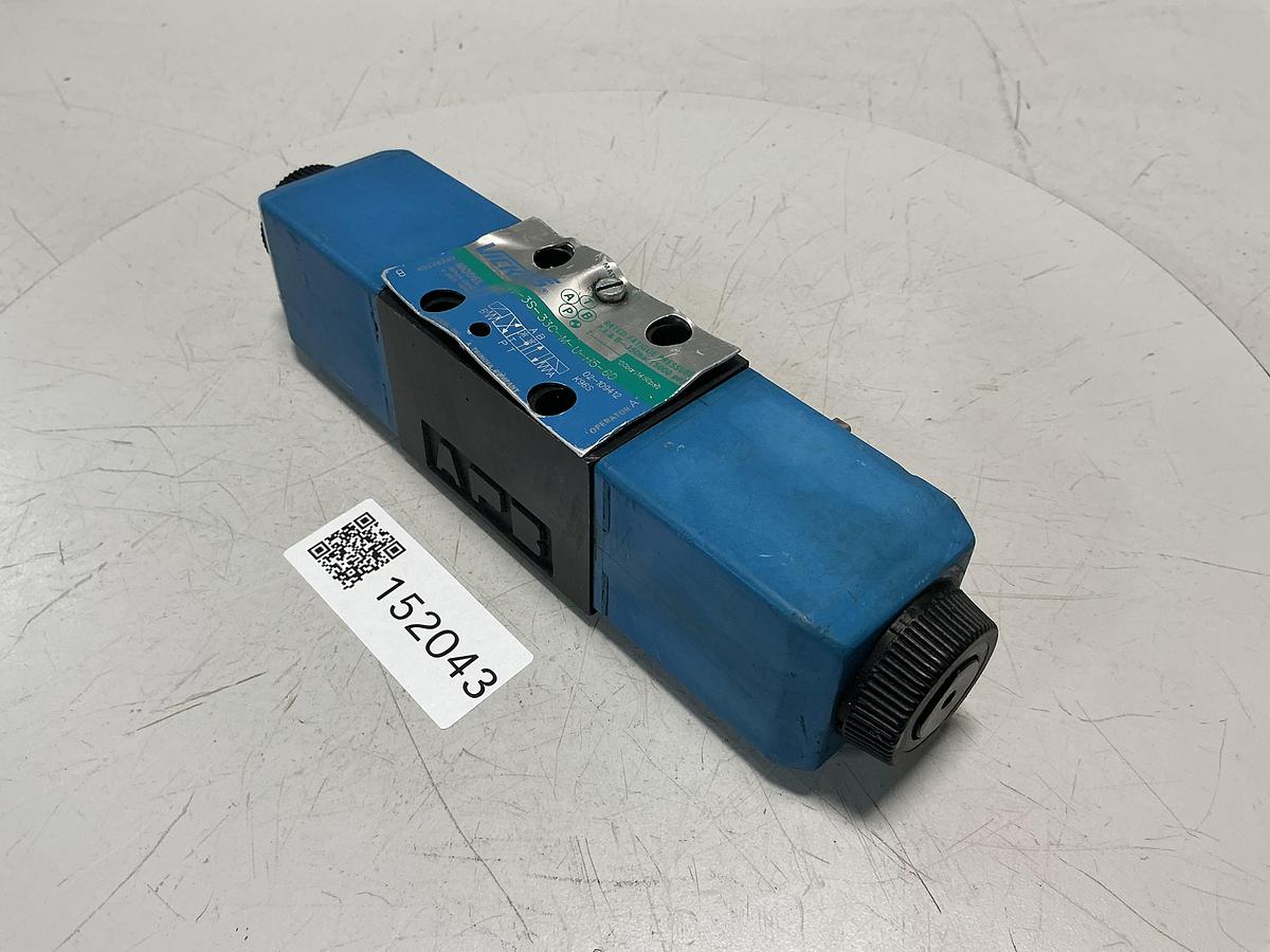 Used VICKERS DG4V-3S-33C-M-U-H5-60