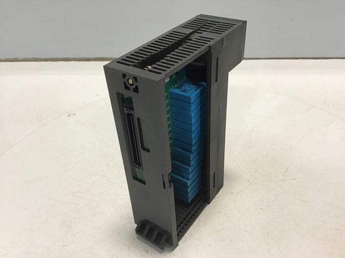 Used MITSUBISHI Output Module A1SY10 #125189
