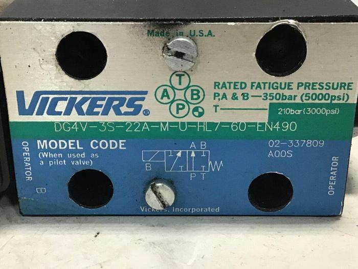 Used VICKERS Valve DG4V3S22AMUHL760EN490 Used