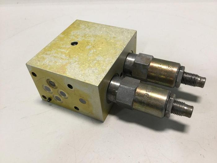 Used VICKERS Valve MCD2972 #111325