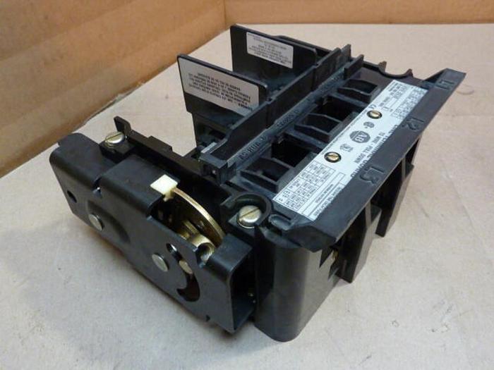 Used ALLEN BRADLEY 30 Amp Disconnect Switch 1494V-DS30 SER A #29759