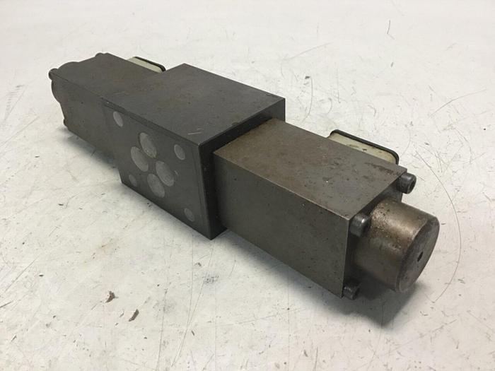 Used BATTENFELD Valve R-WE43P06B08COBN #137402