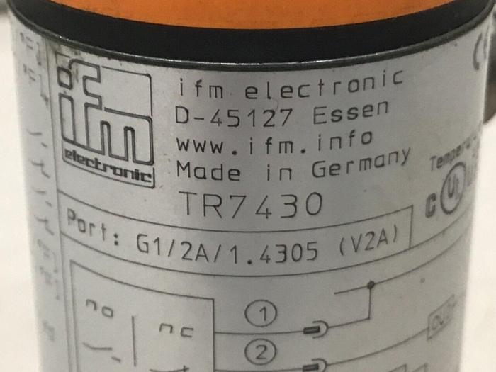 Used IFM Temperature Sensor D-45127 TR7430 #127556