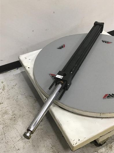 Used HYDRO LINE Traverse Cylinder N5M-3.25X37.81 Used