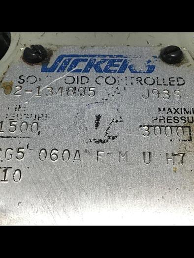 Used VICKERS Valve CG5060AFMUH7110 #137928