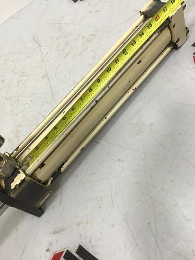 Used CINCINNATI DYNACOMP Clamp Cylinder N-832-05 #122666