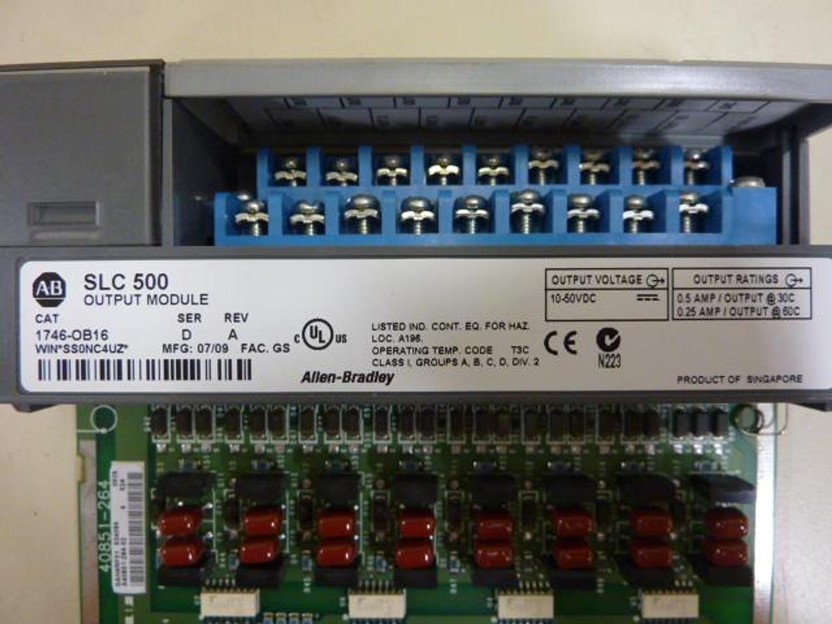 Used ALLEN BRADLEY Output Module 1746-OB16 SER D Used