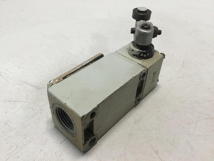 Used TELEMECANIQUE Lox-Switch C2JK05 #121843