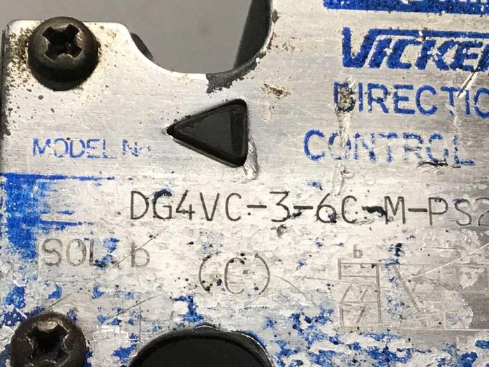 Used VICKERS Valve DG4VC-3-6C-M-PS2-H-7-50-JA100 #130510
