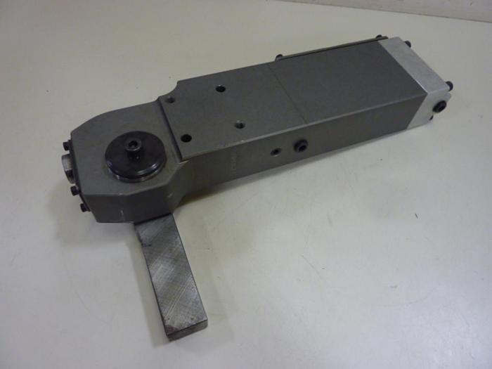 Used BTM CORP Power Clamp 779800G-733207YH-90AL-SCDC #57580