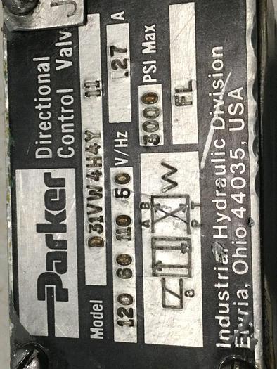 Used PARKER Directional Control Valve D31VW4H4Y 11 #102659