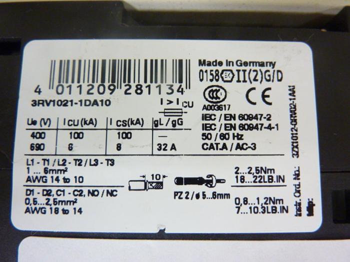Used SIEMENS 3, 2 Amp Circuit Breaker 3RV1021-1DA10 #46440