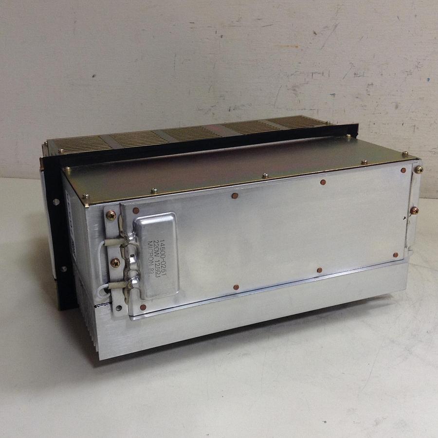 Used YASKAWA Servopack CACR-IR020202F #76536