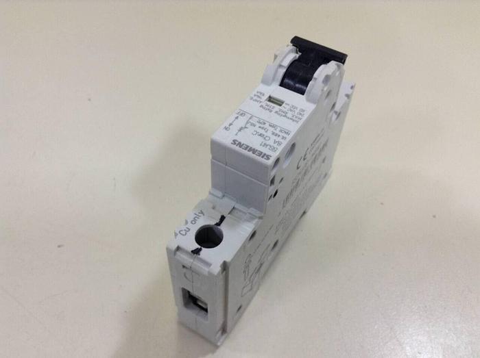 Used SIEMENS 8 Amp Circuit Breaker 5SJ4108-7HG40 #86046