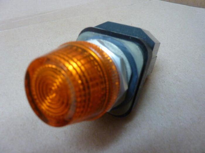 Used ALLEN BRADLEY Pilot Light 800T-PL16 AMBER #30409