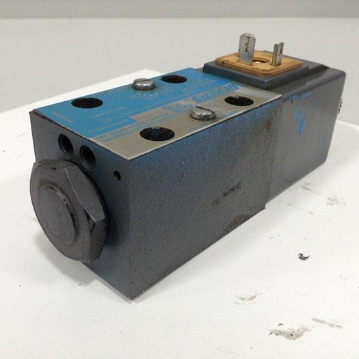 Used VICKERS Directional Hydraulic Valve DG4V322AMUHL760 Used