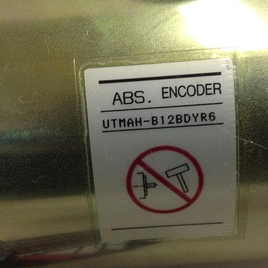 Used YASKAWA AC Servo Motor USASEM-02YRW11 Used