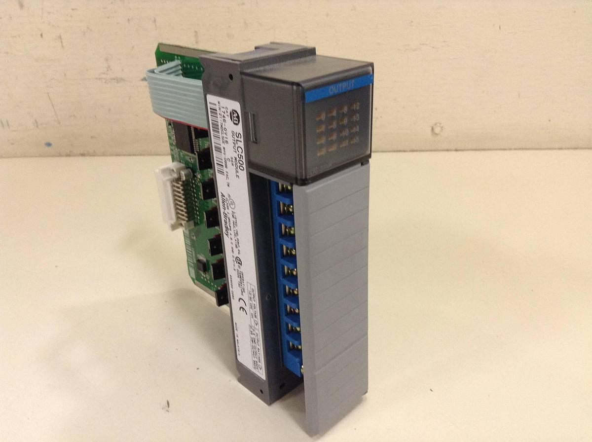 Used ALLEN BRADLEY Output Module 1746-OV16 SER C Used