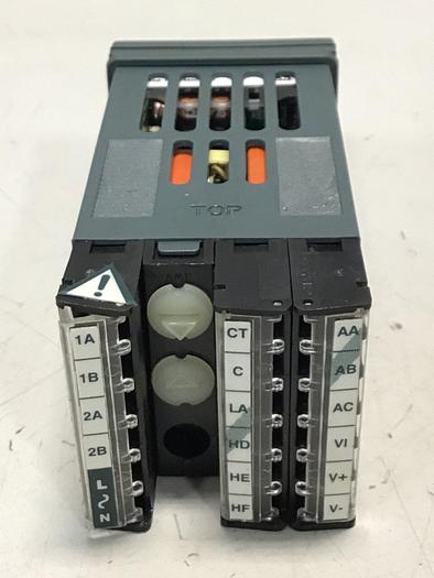 Used EUROTHERM CONTROLS Temperature Control 3216/CC/VH/RRXX/X/XXX/G/ENG #135450