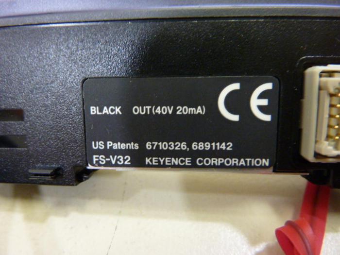 Used KEYENCE CORP Sensor FS-V32 #124163