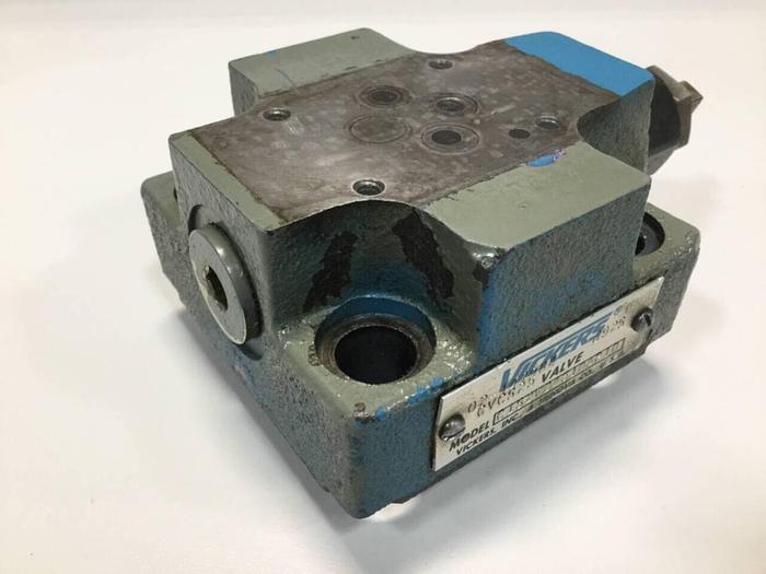Used VICKERS Hydraulic Valve CVCS25C1S2W24510AP10 #98913