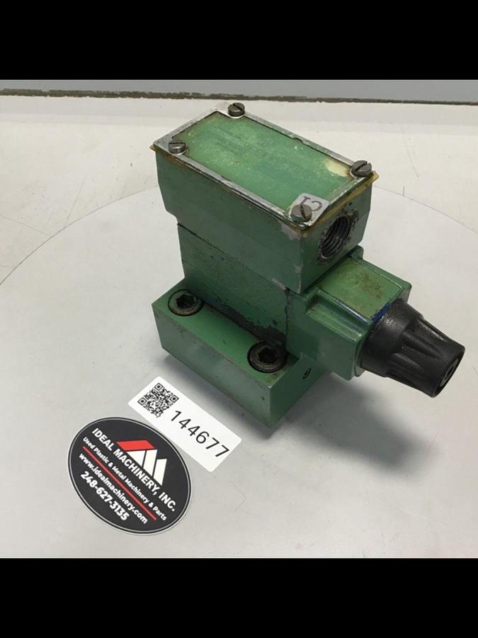 Used VICKERS Directional Control Valve DG4V-3-2A-M-W-B-40 Used #144677