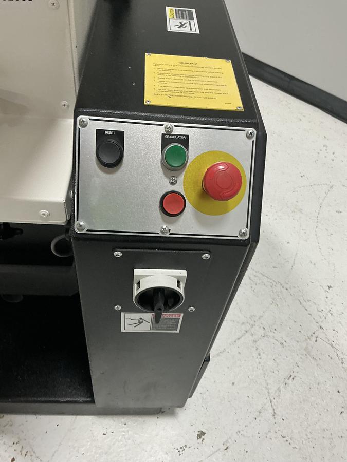 Used MILACRON MG-814 GRINDER