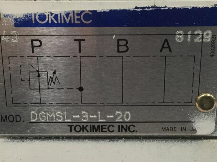 Used TOKIMEC Directional Control Valve DG4VS-3-0C-M-P7-H-7-P12-52 #95372