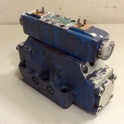 Used VICKERS Directional Control Valve DG4V-3-6C-M-U-HL7-60-B13 Used