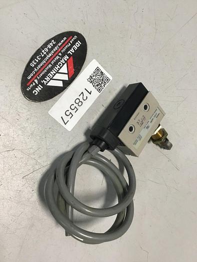 Used OMRON Limit Switch D4MC-5040 #128557