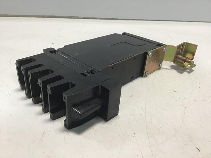 Used SQUARE D 20 Amp Circuit Breaker FY14020A #124856
