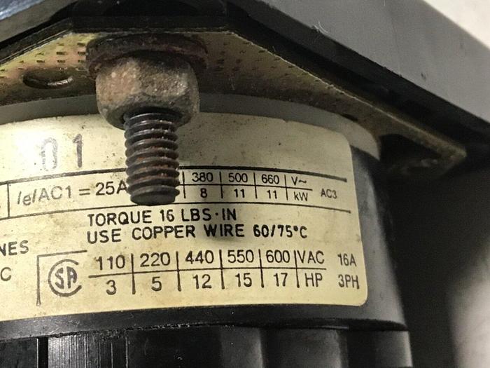 Used SIEMENS Rotary Switch 3LB3 237-1AK Used #120087