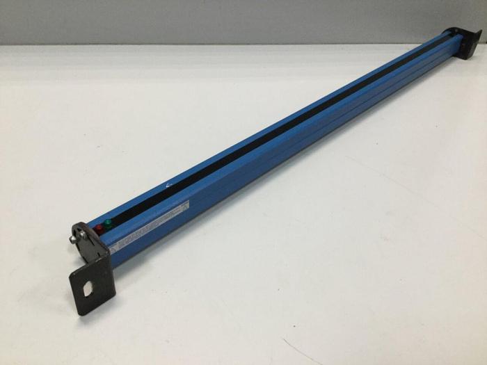 Used PINNACLE SYSTEMS INC Microgaurd Emitter MG-32-0F-01 USED