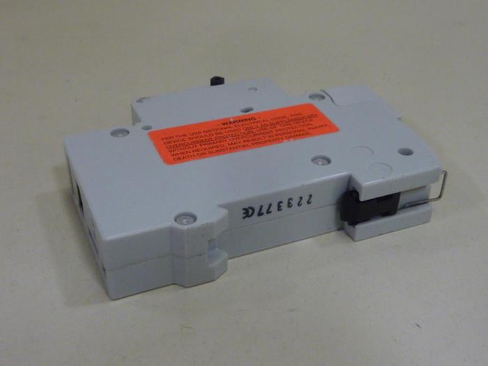 Used GENERAL ELECTRIC / GE V-Line 6 Amp Breaker V76106 #64167