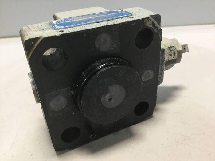 Used VICKERS Valve CVCS25C1S2W24510S24AP10P10 #99577