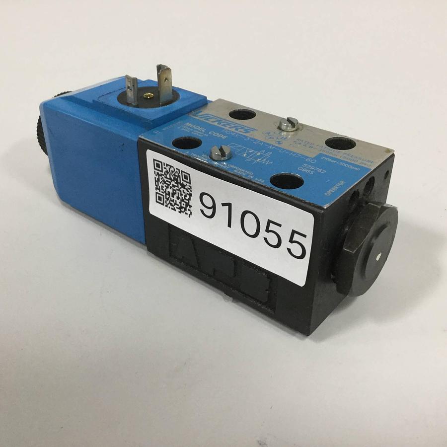 Used VICKERS Valve DG4V-3-2A-M-U-H7-60 Used