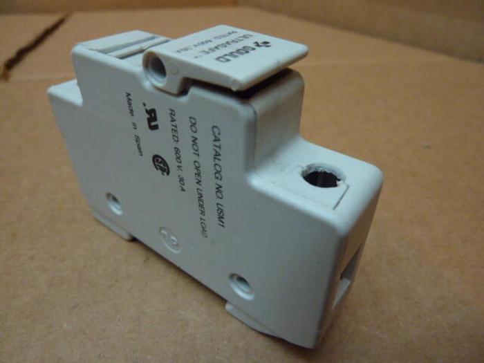 Used GOULD 30 Amp Fuse Block USM1 #79561