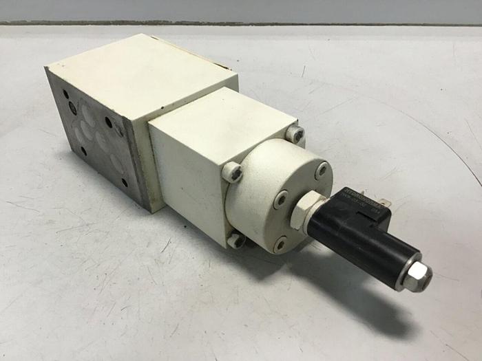 Used REXROTH Servo Valve RN177.73 6256416 #125996