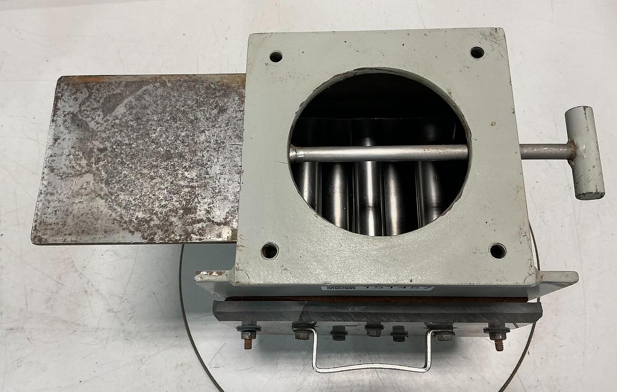 Used METAL FABRICATOR NO MODEL / NO TAG