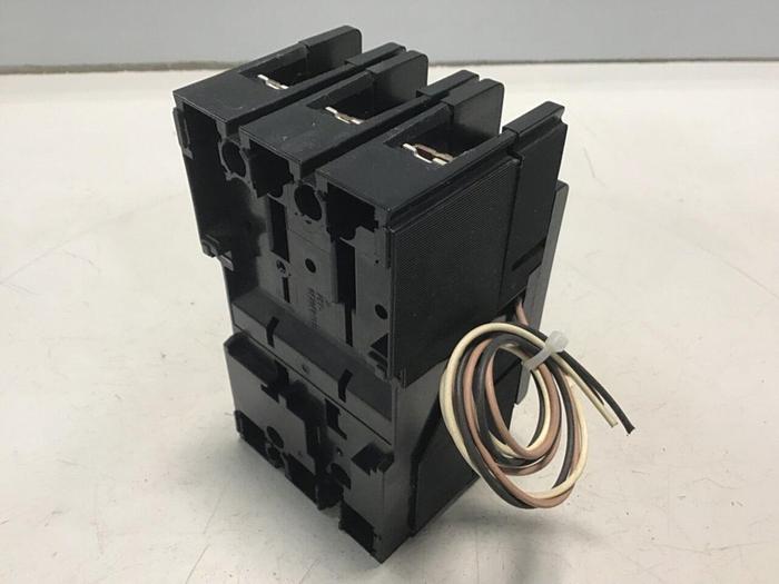 Used MITSUBISHI 30 Amp No Fuse Breaker NF50-CW #124615