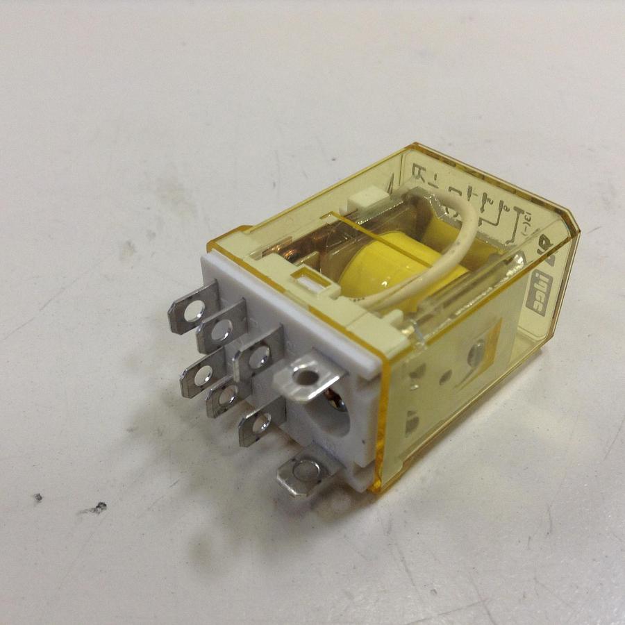 Used IDEC Relay RH2B-U #76352 Used